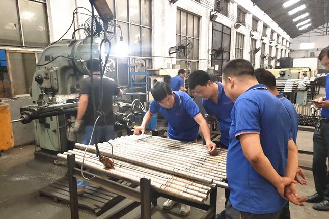 鄭州市神龍泵業有限公司每周對各個工序進行質量監督檢驗的現場。